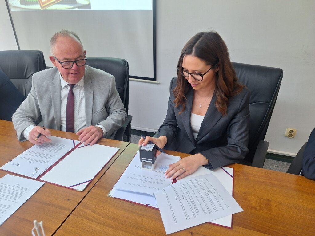 Επιχειρηματική αποστολή του Επιμελητηρίου Λάρισας στο Κρούσεβατς της Σερβίας (φωτ.)