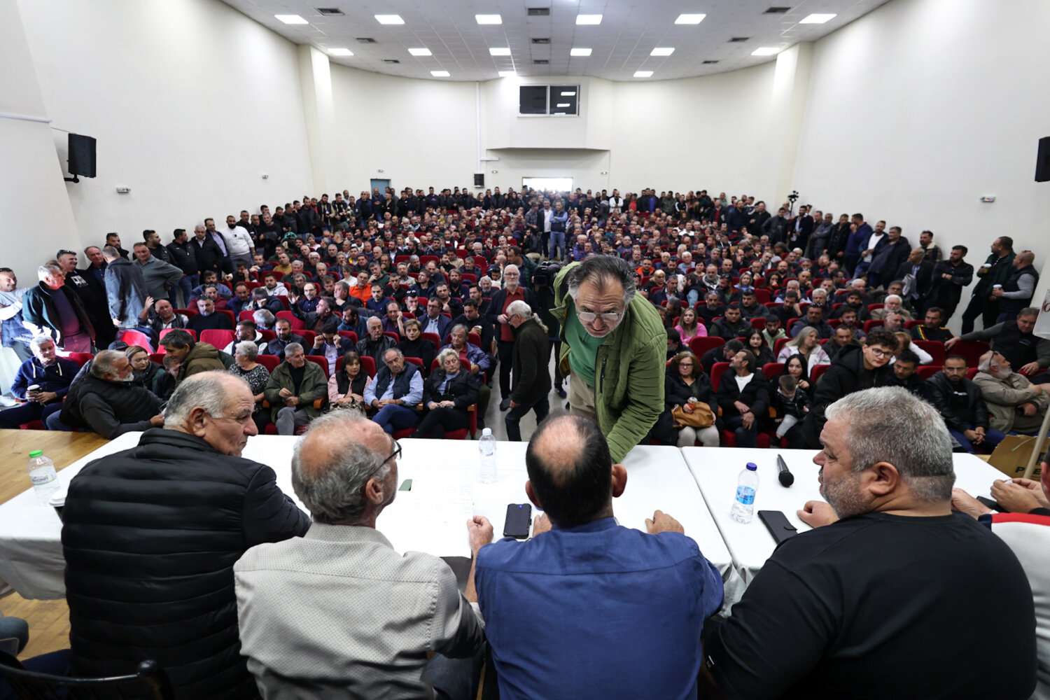 Ξεκίνησε η Πανελλαδική σύσκεψη αγροτών και κτηνοτρόφων – Αποφασίζουν για την κλιμάκωση του αγώνα