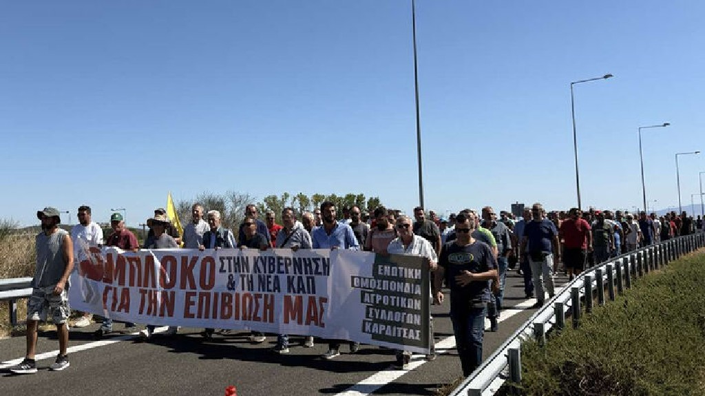 Δυναμικά στο Πανθεσσαλικό Μπλόκο των Αγροτών στον Ε-65, η ΟΑΣ Τρικάλων
