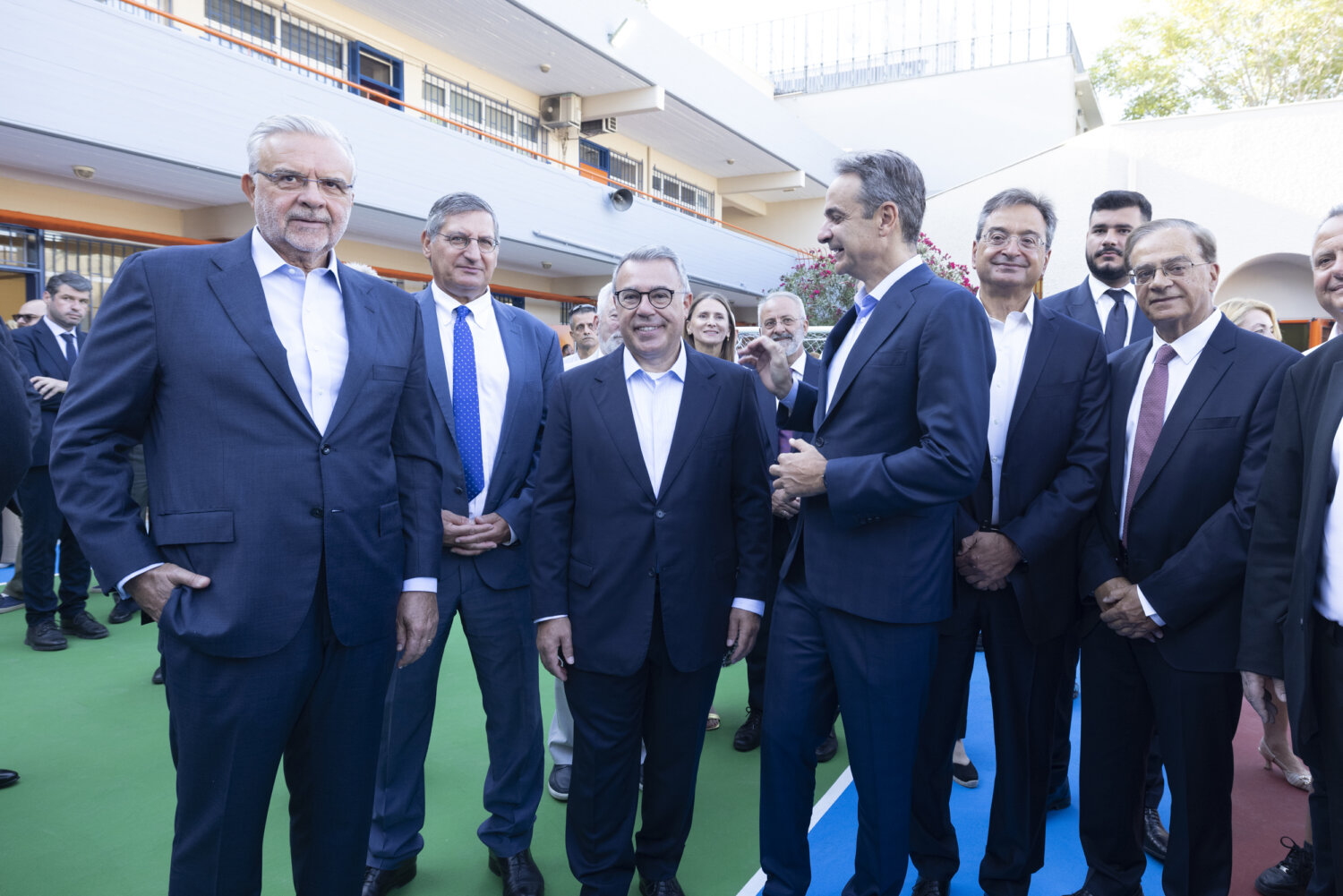 430 ανακαινισμένα σχολεία υποδέχθηκαν χιλιάδες μαθητές σε όλη την Ελλάδα (φωτ. & βίντεο)