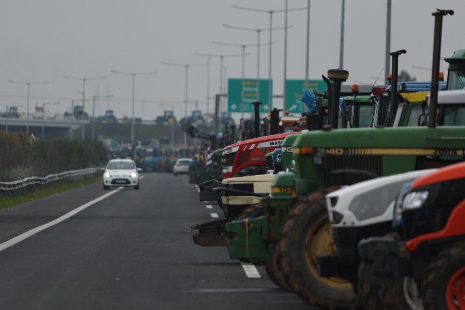Κάθοδο στην Αθήνα με τρακτέρ προτείνει το μπλόκο της Νίκαιας