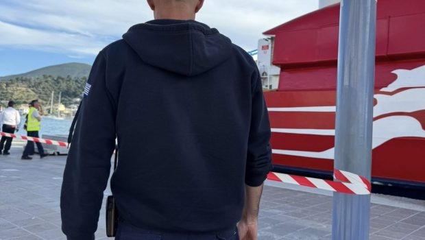 Ταλαιπωρία για τους επιβάτες του Flying Cat III στον Πόρο μετά από τηλεφώνημα για βόμβα