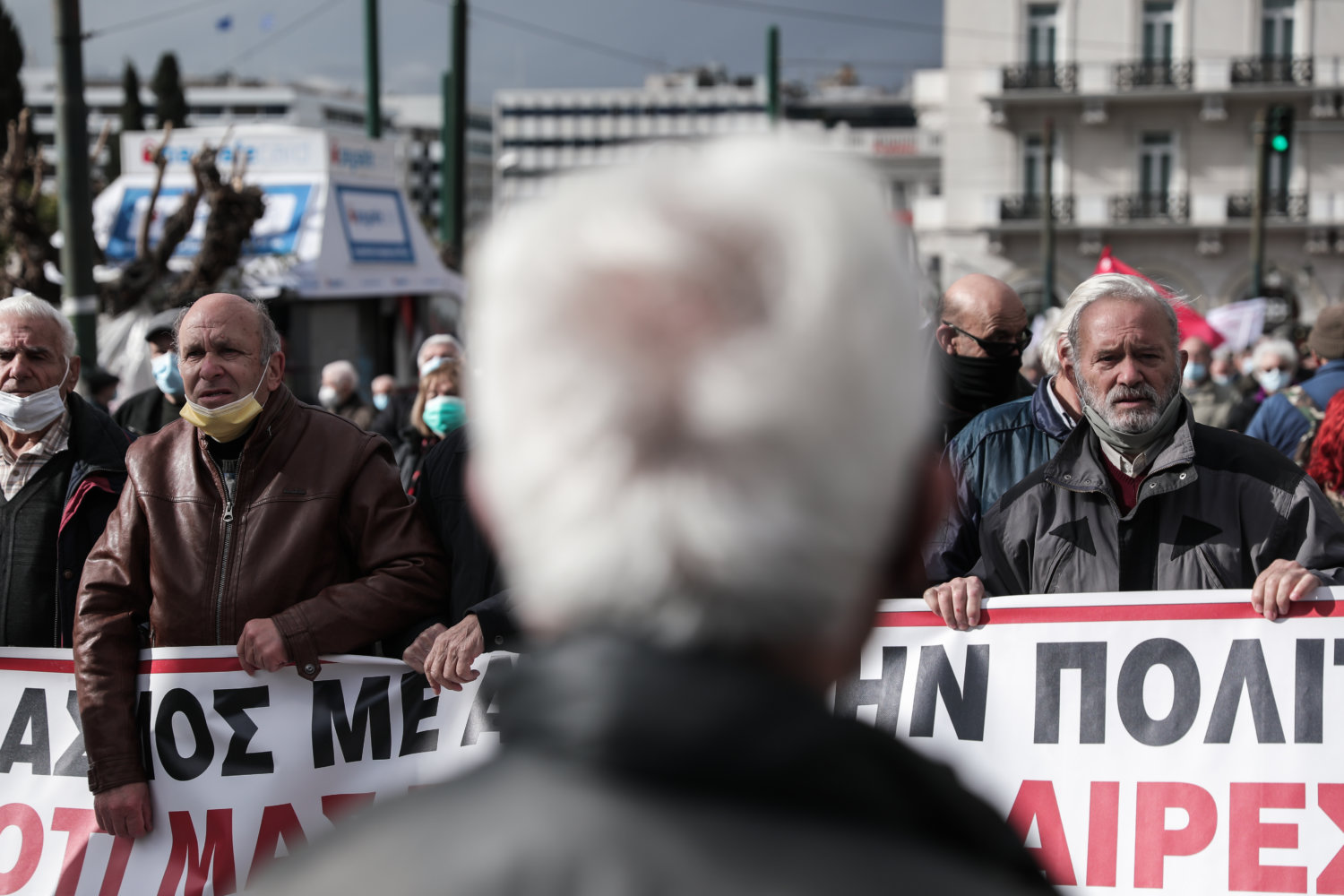 «Μαύρα» Χριστούγεννα για 1 εκατομμύριο συνταξιούχους: Έχασαν την επιταγή ακρίβειας, πήραν 7 ευρώ