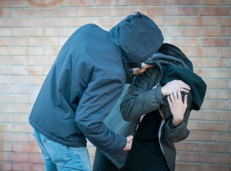 Κέρκυρα: Άγριος ξυλοδαρμός ανήλικου από 15χρονο
