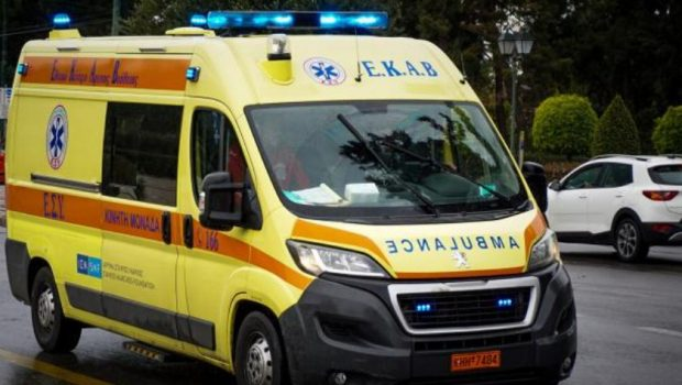 Τρίκαλα: Ασυνείδητος οδηγός παρέσυρε ανήλικο – Στο νοσοκομείο το 8χρονο παιδί