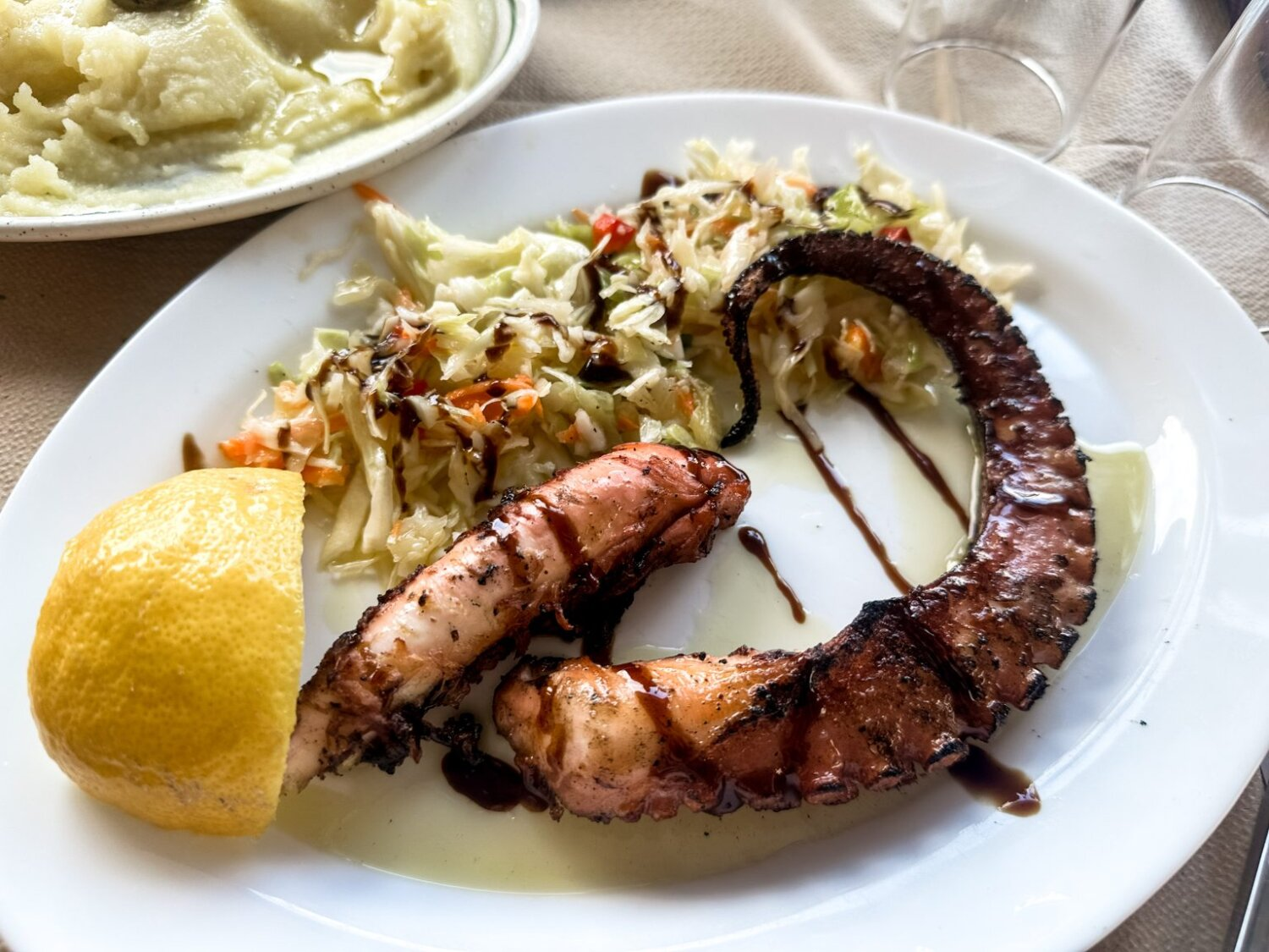 Καθαρά Δευτέρα: «Τσιμπημένες» οι τιμές στα θαλασσινά – Έως και 21% υψηλότερες από πέρυσι