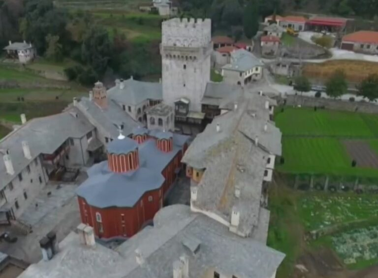 Σεισμός στο Άγιο Όρος: Συνεχίζονται οι έλεγχοι για την καταλληλότητα των κτιρίων