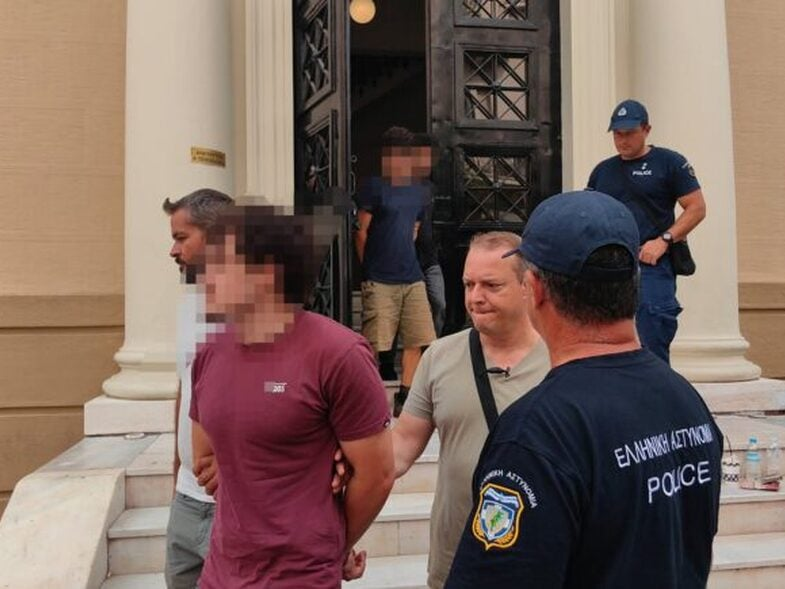 Πάτρα: Η εισαγγελέας προτείνει την αποφυλάκιση των δύο νέων για την φωτιά στο Γηροκομείο