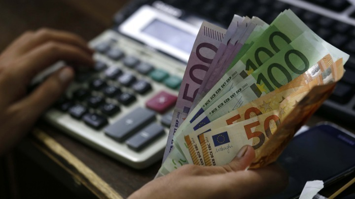 Πληρωμές συντάξεων και επιδομάτων: Ξεκινούν από την Τρίτη του Πάσχα