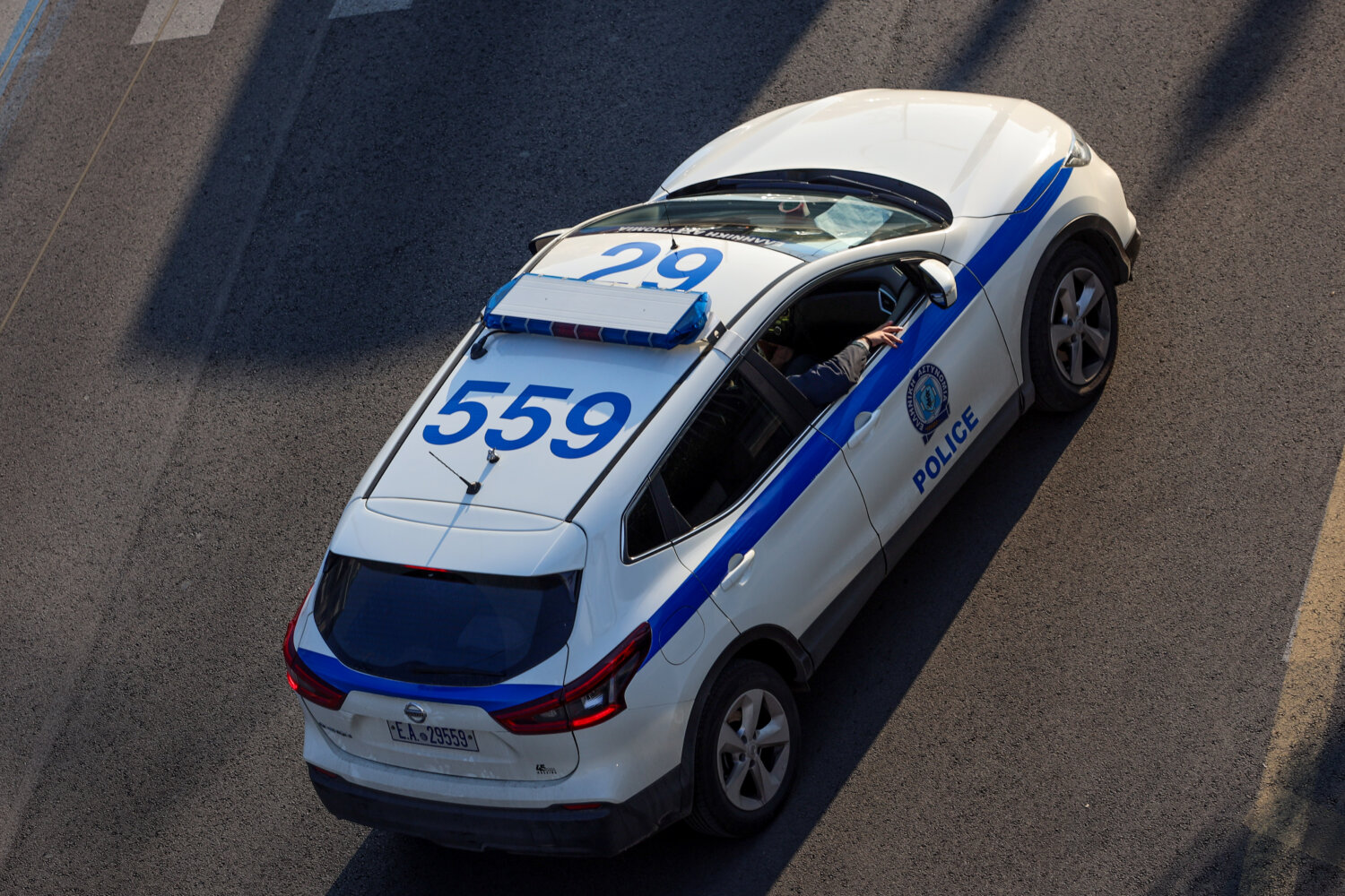 Το παρολίγον τροχαίο στο Ηράκλειο για την κόρη του Βασίλη Κοκοτσάκη και η ανάρτηση του πραγματογνώμονα για τα Τέμπη