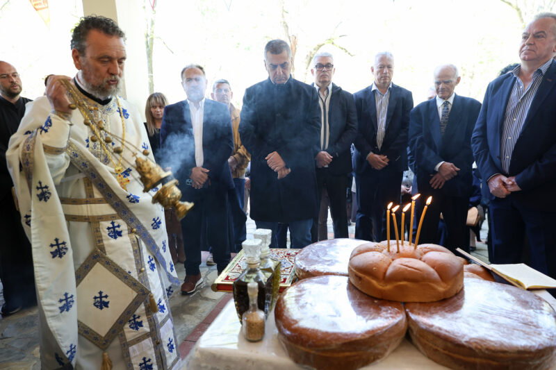 Στο πλευρό των πληγέντων κτηνοτρόφων του Αμπελώνα Τυρνάβου, ο Δημήτρης Κουρέτας