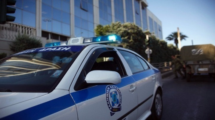 Σε εξέλιξη αστυνομική επιχείρηση στην Αττική – Στις 23 μέχρι στιγμής οι συλλήψεις για υποθέσεις εκρήξεων και εκβιασμών
