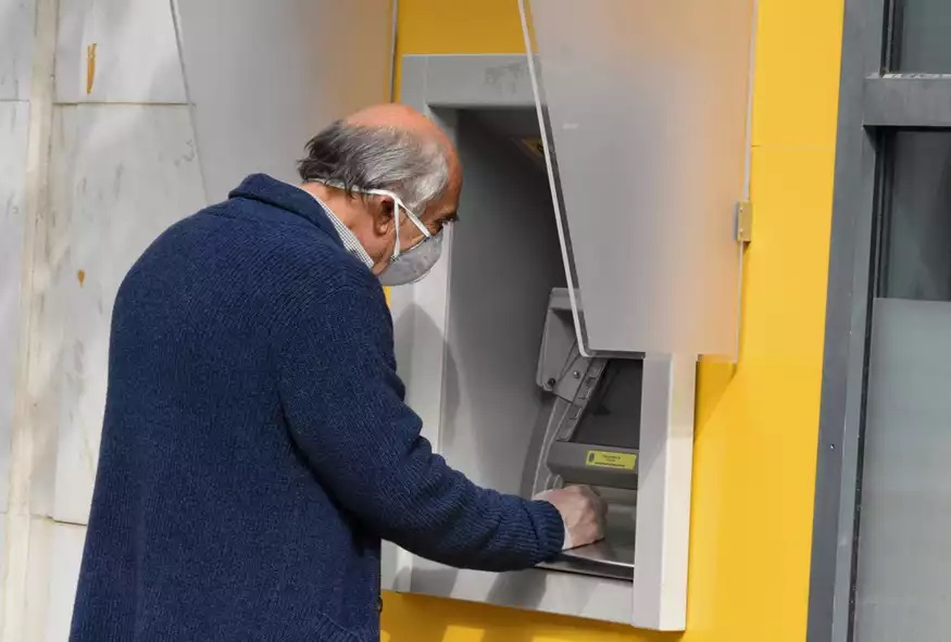 Συντάξεις: Ποιοι θα δουν αυξήσεις από 12 ευρώ σήμερα το απόγευμα