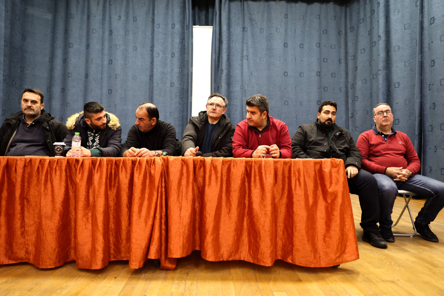 Αγρότες: Οι αγρότες αποχωρούν από το μπλόκο της Νίκαιας την Παρασκευή