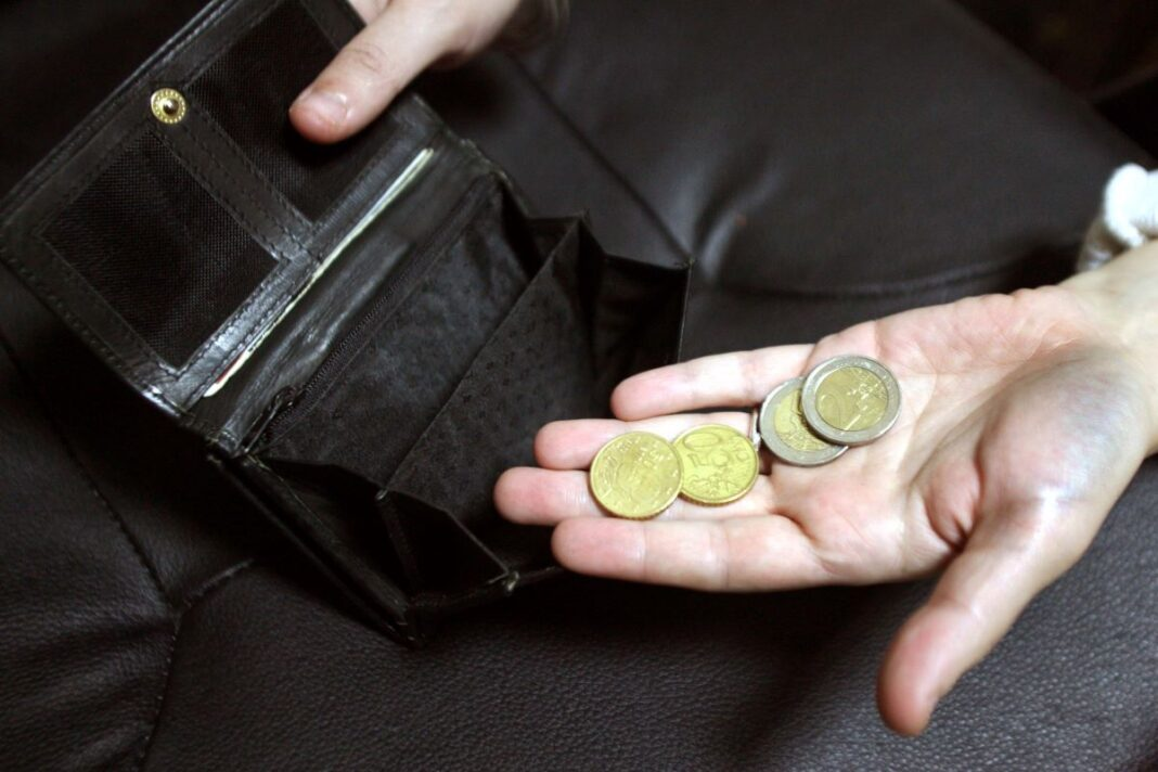 Σε κίνδυνο φτώχειας ή κοινωνικού αποκλεισμού το 26,9% του πληθυσμού