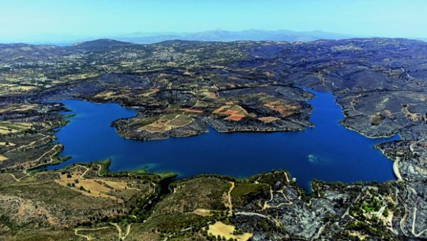 Στο ίδιο έργο θεατές με τις φωτιές