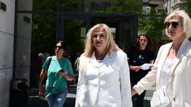 Γιάννης Λάλας: «Ο θάνατος με θάνατο δεν λύνεται» – Συγκλονίζει η σύζυγος του Γιώργου Καραϊβάζ