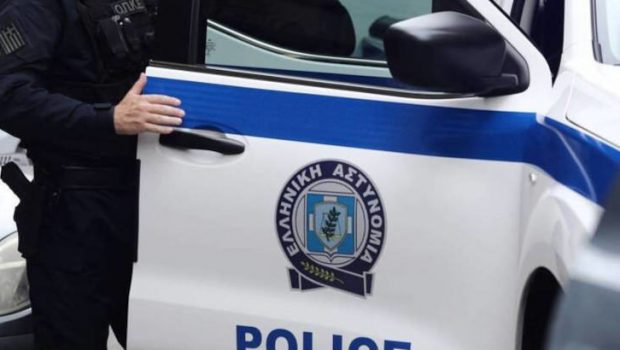 Συνελήφθη πρώην μοντέλο: Έκρυβε τα παιδιά της από τον πρώην σύζυγό της σε διαμέρισμα στην Αθήνα