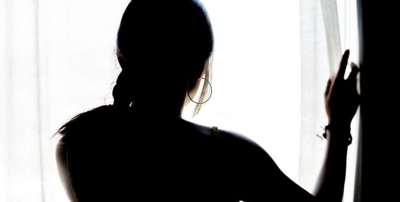 Θεσσαλονίκη: «Μου έπιασε το στήθος και τρομοκρατήθηκα» λέει η 26χρονη που κατήγγειλε δάσκαλο οδήγησης για σεξουαλική παρενόχληση