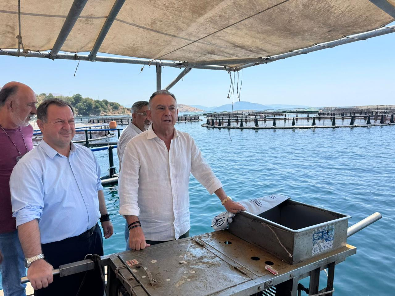 Στη Θεσπρωτία ο υφυπουργός Χρ. Κέλλας: Νέα ώθηση για τις υδατοκαλλιέργειες και την τοπική οικονομία (φωτ.)