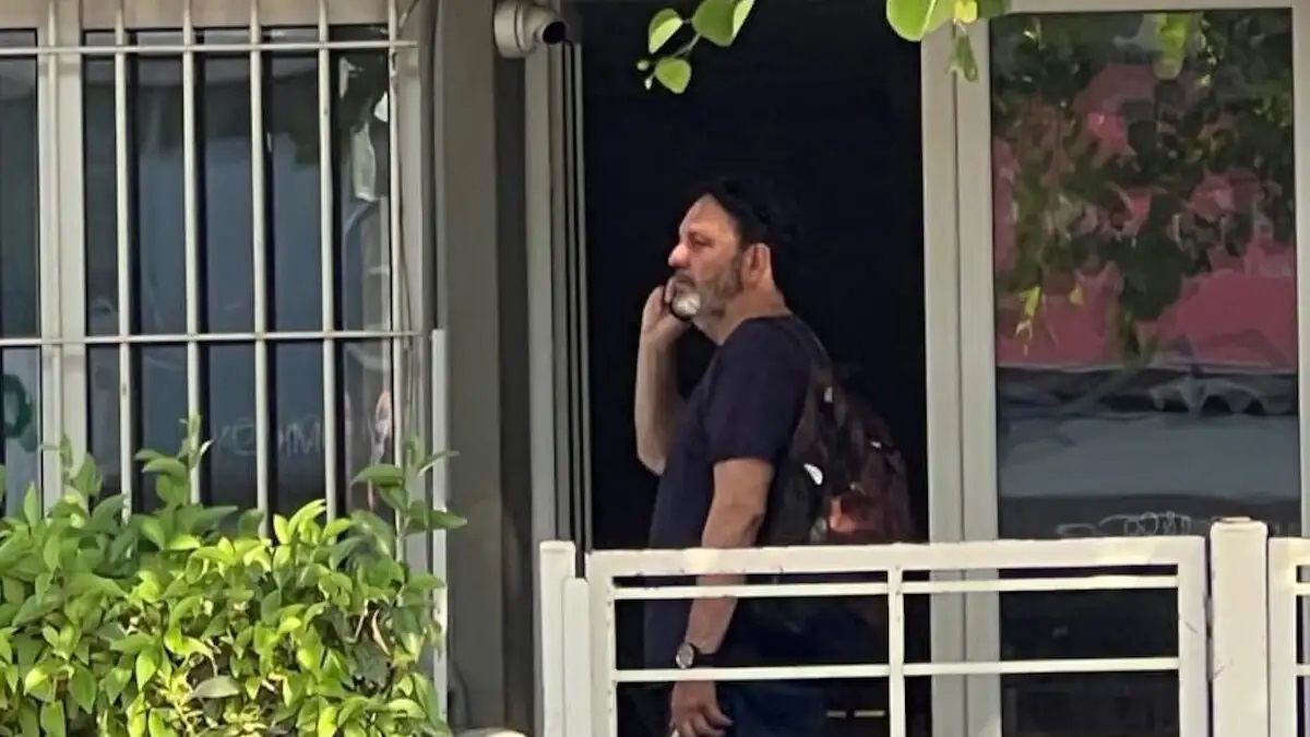 Στάθης Αγγελόπουλος: Υπό κράτηση στο ΑΤ Γλυφάδας ύστερα από αναφορά για ενδοοικογενειακή βία, σε βάρος της πρώην συζύγου