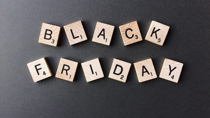 Black Friday: Τι σκοπεύουν να αγοράσουν οι καταναλωτές και πόσα σκέφτονται να ξοδέψουν