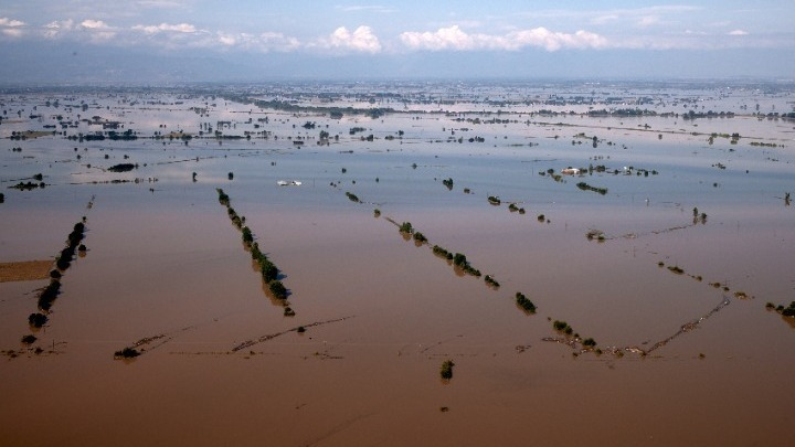 ΤΟΕΒ Ενιπέα Φαρσάλων: Αναστολή λειτουργίας σε γεωτρήσεις μετά τις ζημιές από τις πλημμύρες